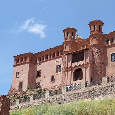 Hospederia Palacio Papa Luna Illueca Bagian luar foto