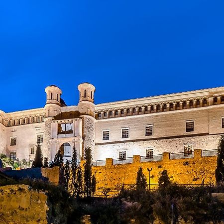 Hospederia Palacio Papa Luna Illueca Bagian luar foto