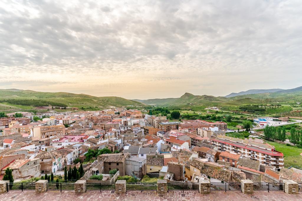 Hospederia Palacio Papa Luna Illueca Bagian luar foto