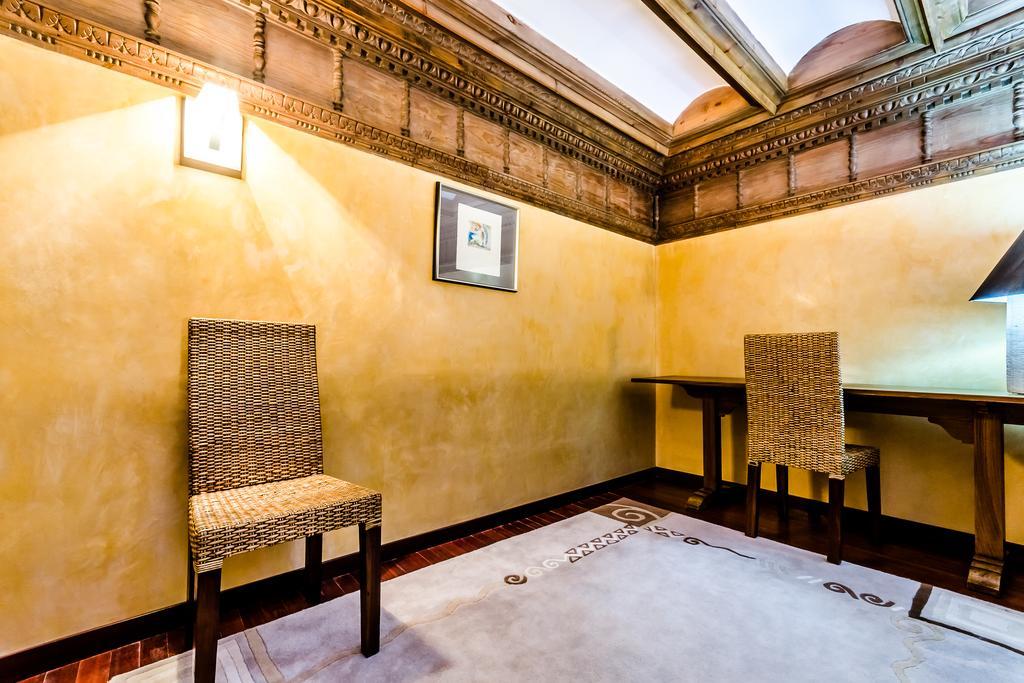 Hospederia Palacio Papa Luna Illueca Bagian luar foto